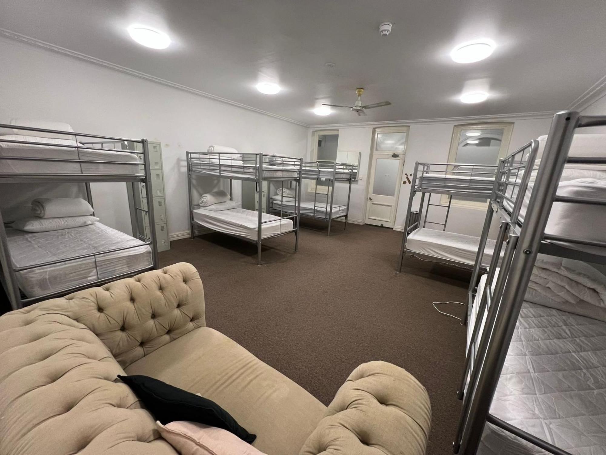 Wallaby Backpackers Hostel Perth - Note - Valid Passport Required To Check In - Екстериор снимка